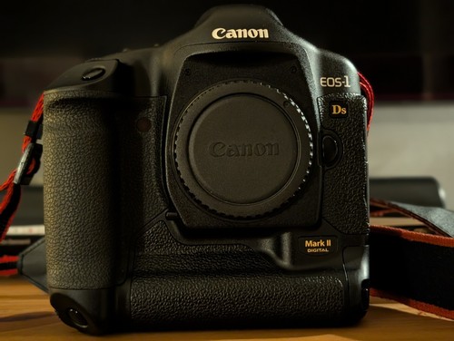Canon eos 1ds - canon, ii